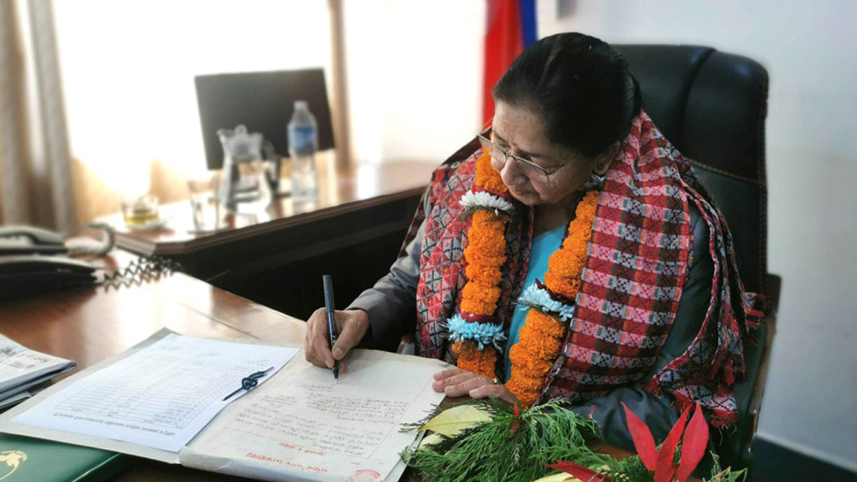 पहुँच बाहिर रहेका समुदायलाई विशेष कार्यक्रम चाहिन्छः उपाध्यक्ष अर्याल